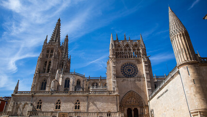 Fototapeta na wymiar Burgos cathedral seen from the outisde