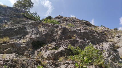 Le rocce nel parco di Frasassi nelle Marche in Italia