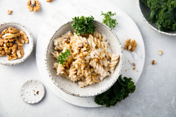 Pasta with blue cheese and walnut
