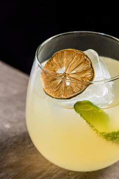 Refreshing gimlet cocktail with ice cubes