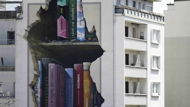 street art fest, grenoble, festival, peinture, graph, rue, peinture de rue, livre, jean Jaur&egrave;s, cours de la lib&eacute;ration,  livre, biblioth&egrave;que, mur, peintre, immeuble, arbres, montagne, Is&egrave;re, Rh&ocirc;ne alp