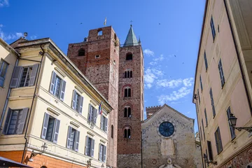 Fototapeten Albenga, torri del centro storico, Italia © franco ricci