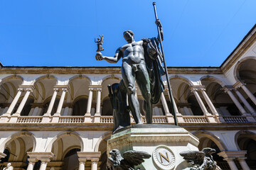 Milano, Pinacoteca di Brera, statua di Napoleone
