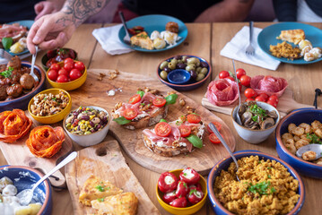 A sharing table of Tapas