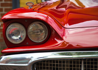 Oldtimer in Rot (Close up)