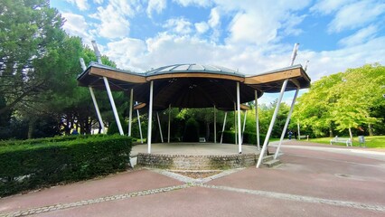 ROISSY-EN-FRANCE (Val d'Oise)