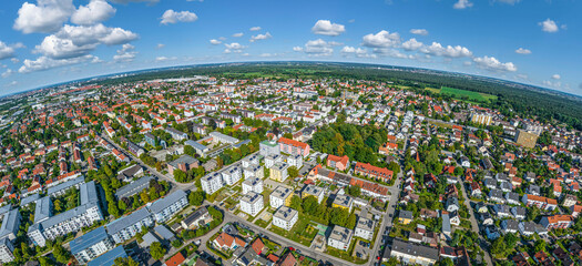 Ausblick auf Augsburg-Haunstetten, südlichster Stadtteil der schwäbischen Bezirkshauptstadt