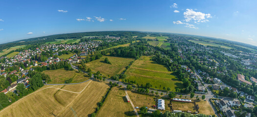 Ausblick auf Ottmarshausen und das Schmuttertal bei Neusäß in Schwaben