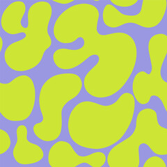 1970 psychedelic trippy y2k seamless pattern with groovy wave. Modern naive Retro 70s trendy background. Minimalist nursery neon print of psychedelic green curvy shapes on lavender backdrop