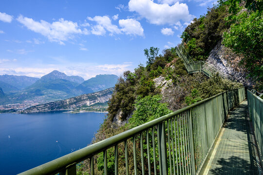 Sentiero panoramico Busatte Tempesta, Nago di Torbole, Lago di Garda