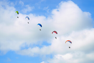 Many parametric players float in the sky.