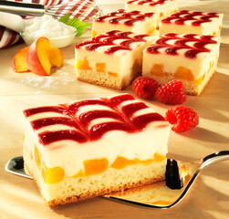 Himbeercremekuchen, Fruchtkuchen, cremeschnitte, himbeerkuchen, pfirsichkuchen, 