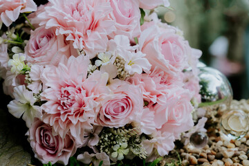 bouquet of pink roses