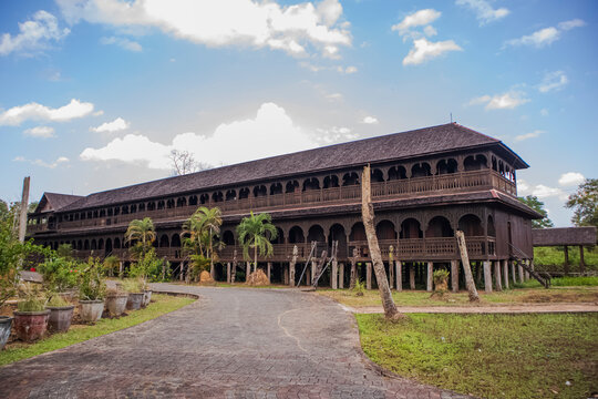 Traditional dayaknese house called "Rumah Panjang" (Long House) in Pulau Kumala, Kutai Kartanegara, East Kalimantan, Indonesia.