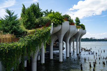 Little Island Park, New York © Moshe Einhorn