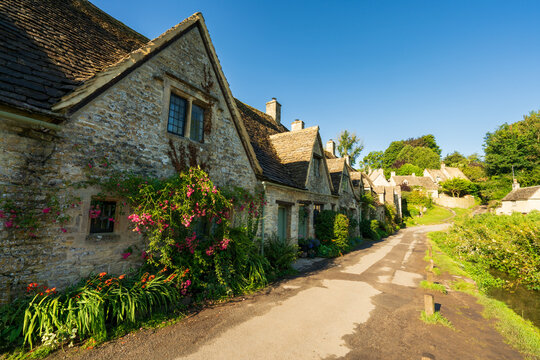 Arlington Row of Bibury village built in 1380 as a monastic wool store