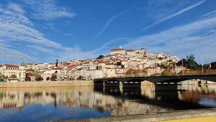 Obraz premium Beautiful Coimbra river side view