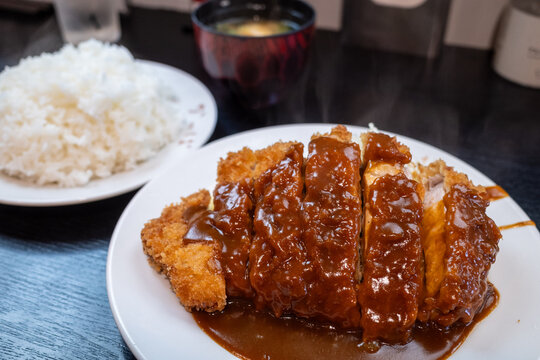 とても美味しい日本の岡山県倉敷市の専門店のとんかつ