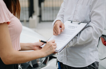 Customers and car insurance agents have entered into agreements and signed documents to claim...