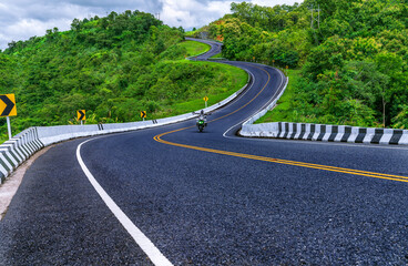 Road no.3 or sky road over top of mountains with green jungle in Nan province, Thailand. - 645307041