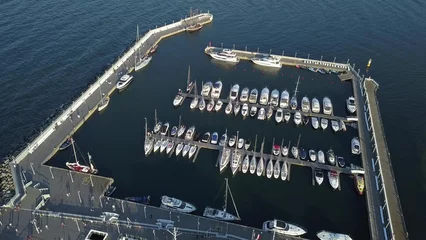 Cercles muraux La Baltique, Sopot, Pologne Aerial of Yachts in Marina And Wooden Pier in Sopot Poland