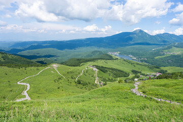 Obraz premium 車山山頂から見える白樺湖