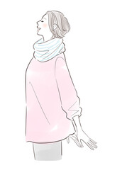 笑顔で深呼吸するミドル女性