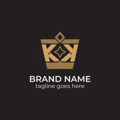 Fototapeta premium monogram letter k crown logo