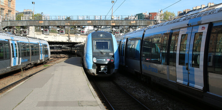 Paris - Gare Saint-Lazare - &icirc;le-de-france Mobilit&eacute;s