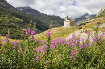 La chapelle Ste Marguerite du hameau de l'Ecot à Bonneval-sur-Arc dans les alpes en Haute Tarentaise en été