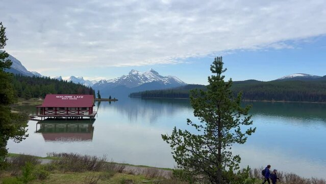 A beautiful morning on Maligne Lake in Jasper National Park