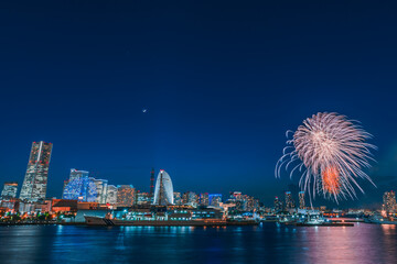 Yokohama Firework display - Thanks to the Port