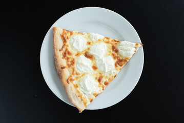 Pizza slice