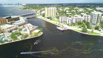 Tampa Bay - Bayshore Blvd Pirate Ship