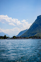 Vue sur la Ville de Bouveret Port-Valais depuis le lac Léman