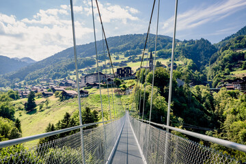 Passerelle de Troistorrents Chenarlier en Suisse