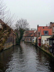 Fototapeta na wymiar Canal in the old town of Bruges, Belgium