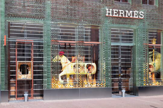 Amsterdam, Netherlands, September 3, 2023; Luxury clothing store Hermès in the P.C.Hooftstraat, the most luxurious shopping street in the Netherlands.