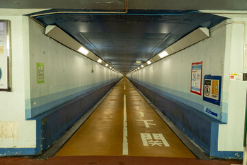 Fototapeta premium 関門トンネル人道 門司側