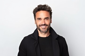 Obraz premium Medium shot portrait photography of a Italian man in his 30s against a white background