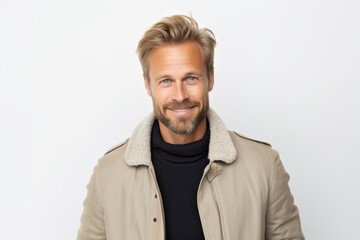 Obraz premium Portrait photography of a Swedish man in his 30s against a white background