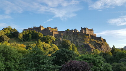 Fototapeta na wymiar Majestic view of Edinburgh castle