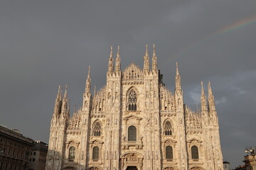 Naklejka premium Cathedral and rainbow in Milan, Italy