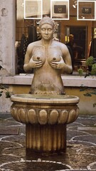 Fontana delle Tette, Treviso


