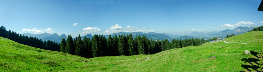 Fototapeta premium Wandern im Kleinwalsertal