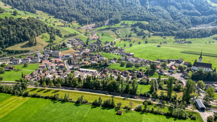 Fototapeta na wymiar Blick auf den Sarnersee (Giswil), Kanton Obwalden, Schweiz, September 2023