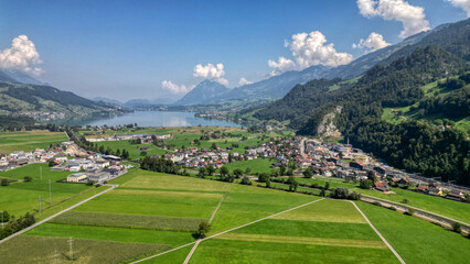 Blick auf den Sarnersee (Giswil), Kanton Obwalden, Schweiz, September 2023 - obrazy, fototapety, plakaty