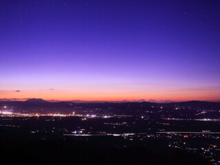 宮崎県都城市金御岳公園から見る桜島と夕日