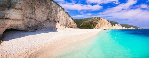 Gordijnen Greece best beaches of Ionian islands. Cephalonia (Kefalonia)- scenic desrted beach Fteris with tropical turquoise sea and white pebbles © Freesurf