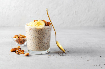 Chia Pudding with Banana, Granola and Cinnamon, Overnight Banana Oats, Healthy Breakfast or Snack, Vegetarian Food